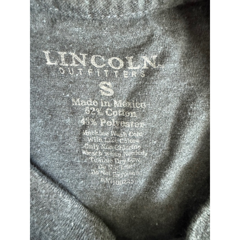 Lincoln Outfitters Manure Happens Graphic Tee Charcoal Grey Cow Men's Small - Picture 3 of 5